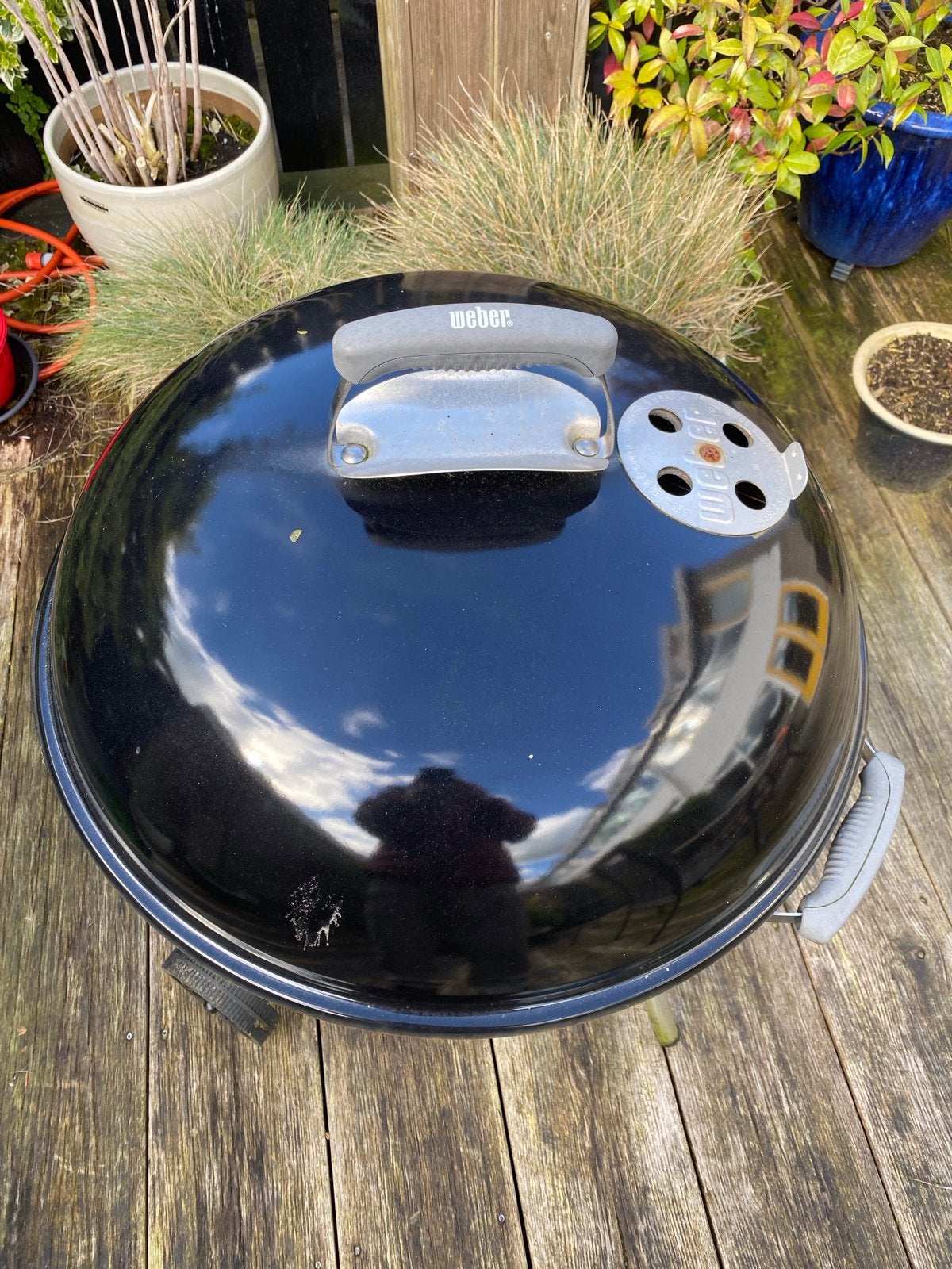 Weber Compact Kettle Houtskoolbarbecue 47 cm, Ophalen, Gebruikt, Met accessoires