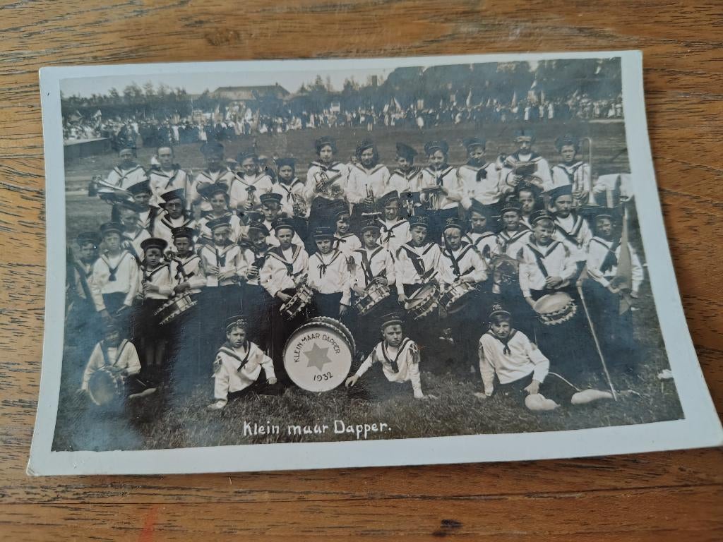 Orkest muziekkorps Klein maar dapper locatie onbekend, Verzamelen, Verzenden, Voor 1920, Noord-Brabant