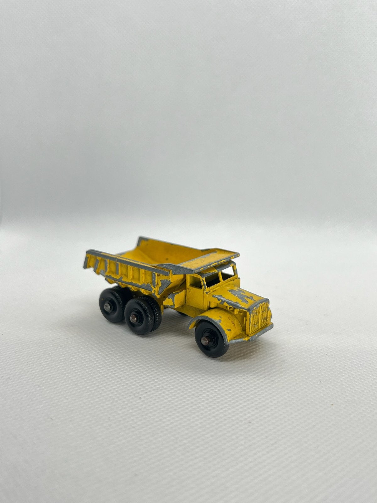 Vintage Matchbox No. 6 Euclid Dump Truck Lesney (1963), Ophalen of Verzenden, Gebruikt