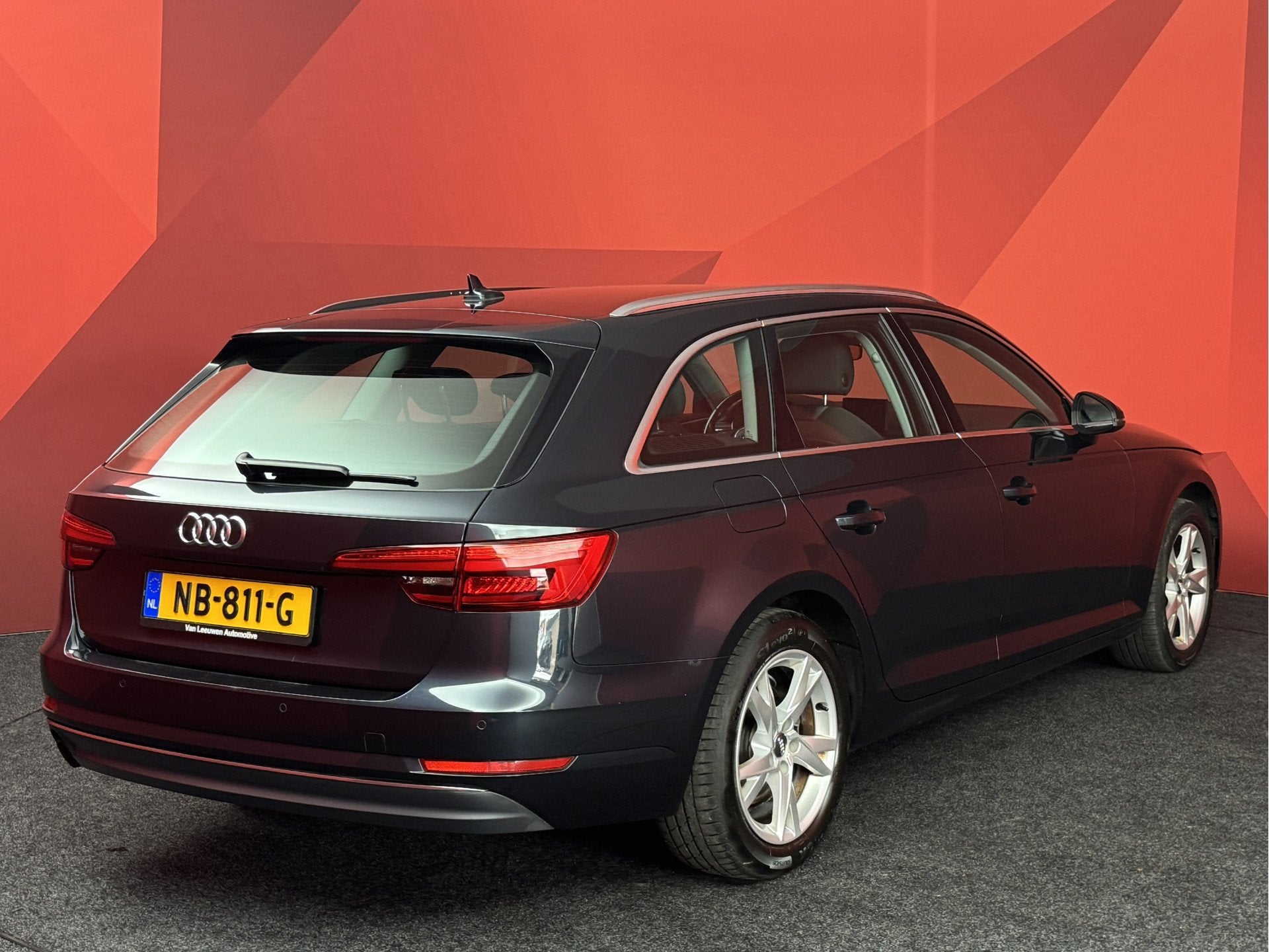 Audi A4 Avant 1.4 TFSI Lease Edition | Navigatie | Climate C, Voorwielaandrijving, 1345 kg, Stof, Gebruikt