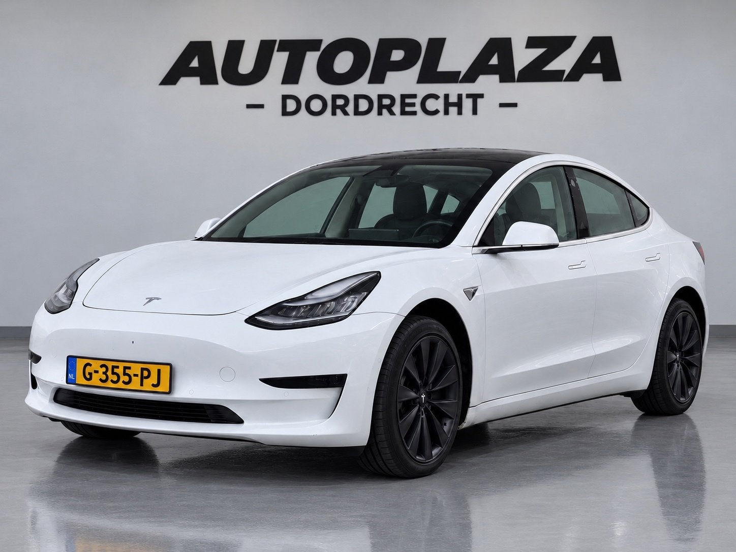 Tesla Model 3 Standard RWD Plus 60 kWh MARGE AUTO, Auto's, Automaat, 238 pk, Achterwielaandrijving, Gebruikt