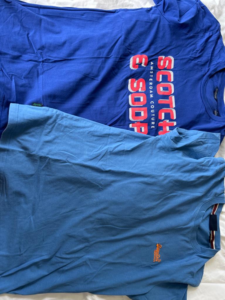 2 T-shirts: Scotch & Soda en Superdry (blauw), Ophalen of Verzenden, Zo goed als nieuw, Maat 52/54 (L), Blauw