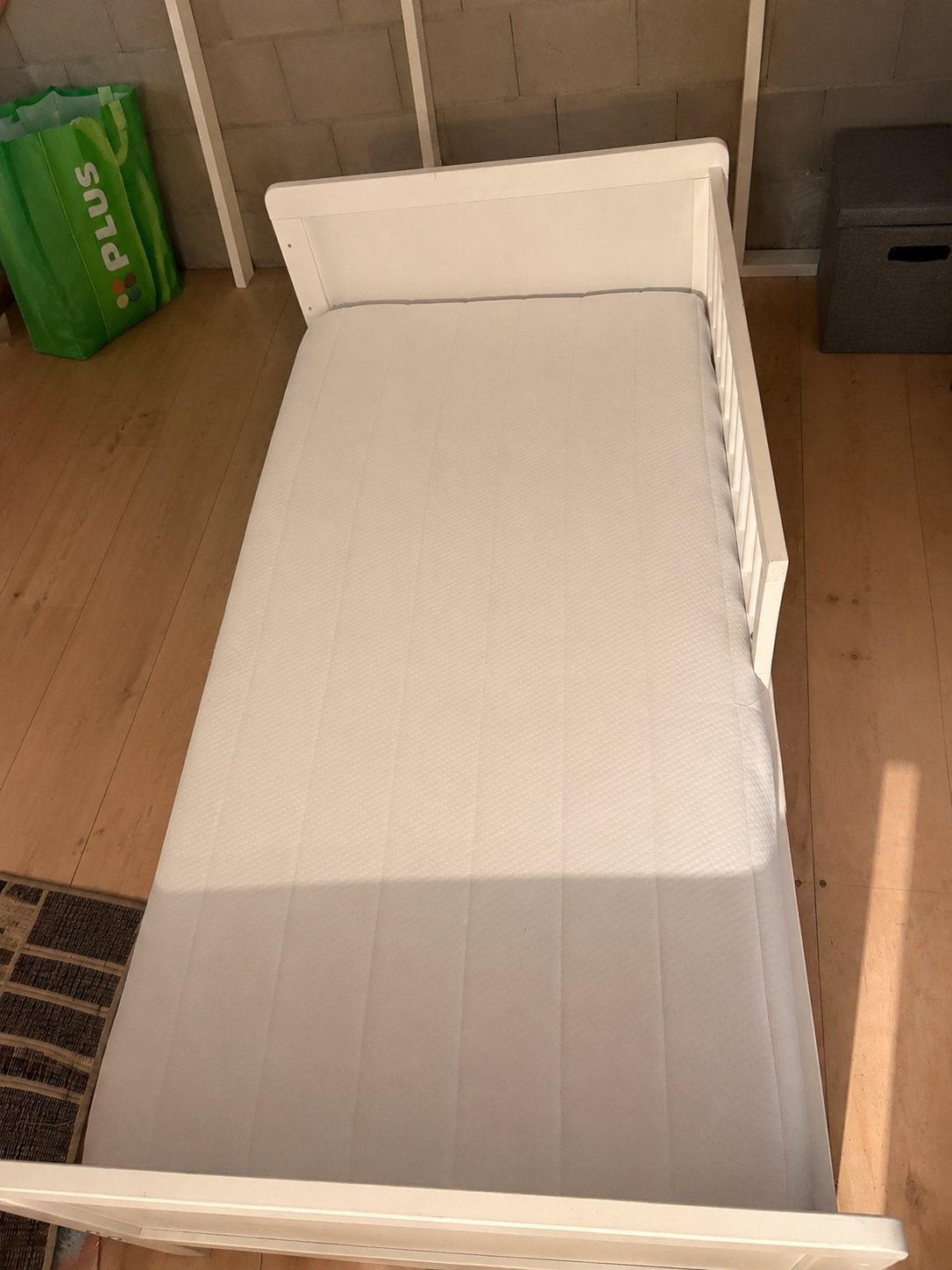 Peuterbed, Ophalen, 90 cm, Eenpersoons, Wit