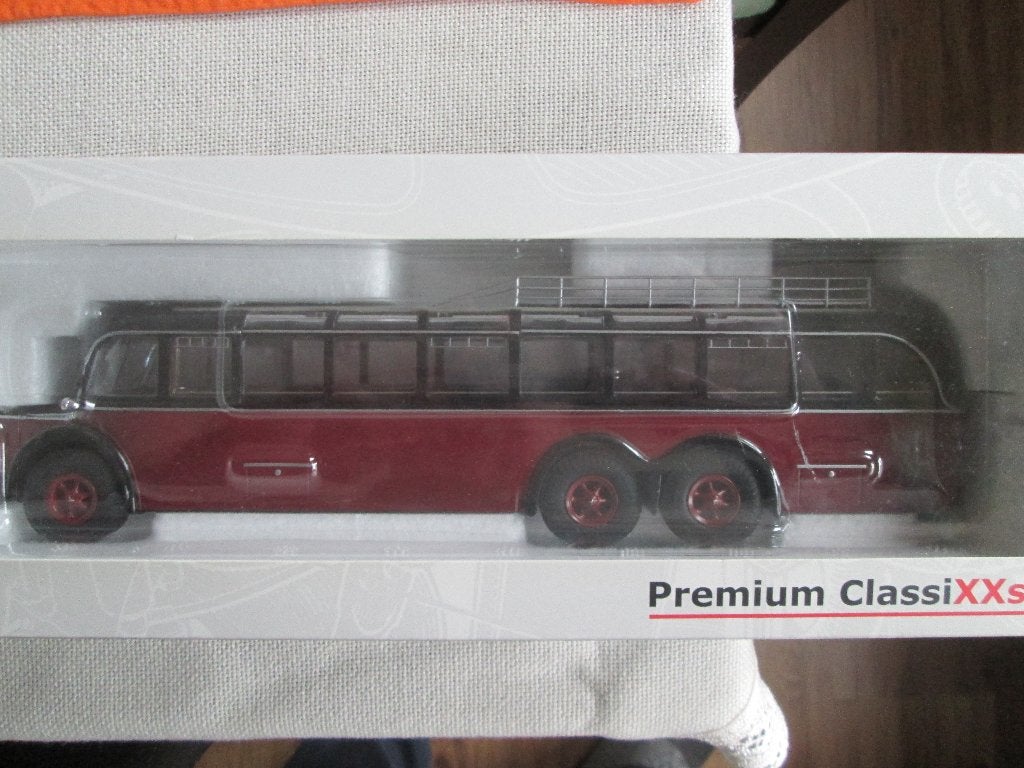 Premium Classixxs Mercedes Benz O 10000 1:43, Ophalen of Verzenden, Zo goed als nieuw, Bus of Vrachtwagen, Overige merken