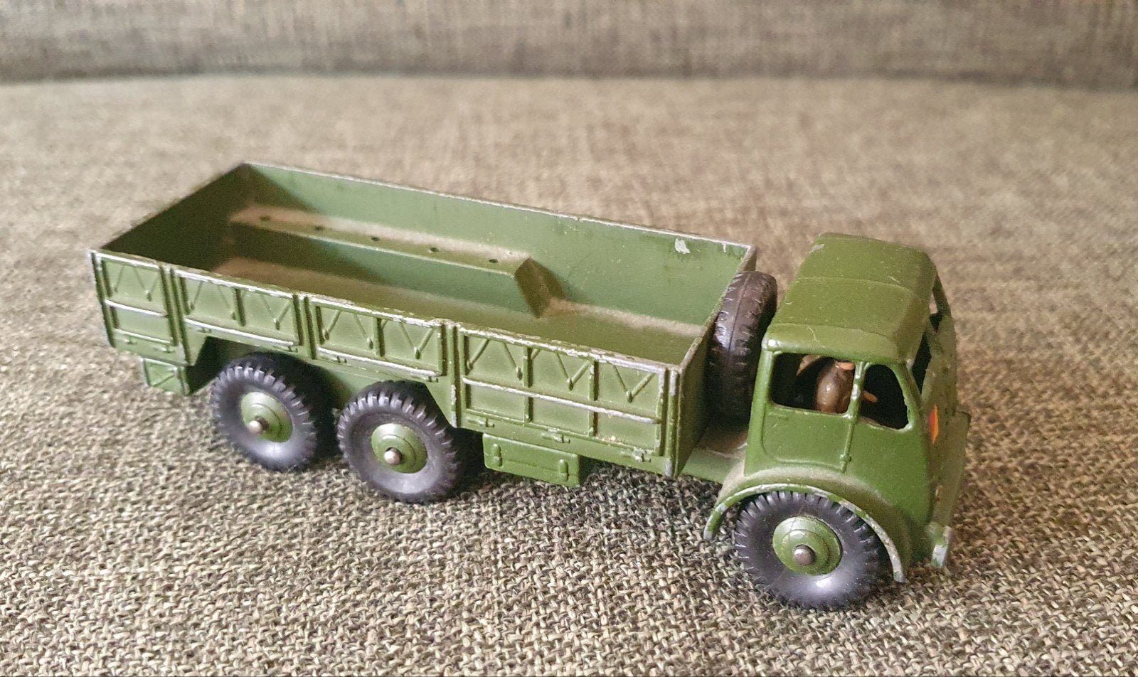 Dinky Toys 10 ton leger truck nr 622, Hobby en Vrije tijd, Modelauto's | 1:43, Ophalen of Verzenden, Gebruikt, Bus of Vrachtwagen