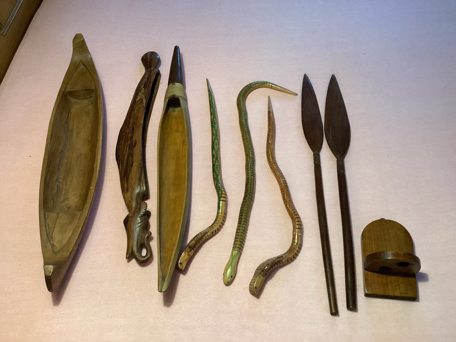 9x Houten decoratieve set: boten slangen en speren ALLES 15€, Ophalen of Verzenden