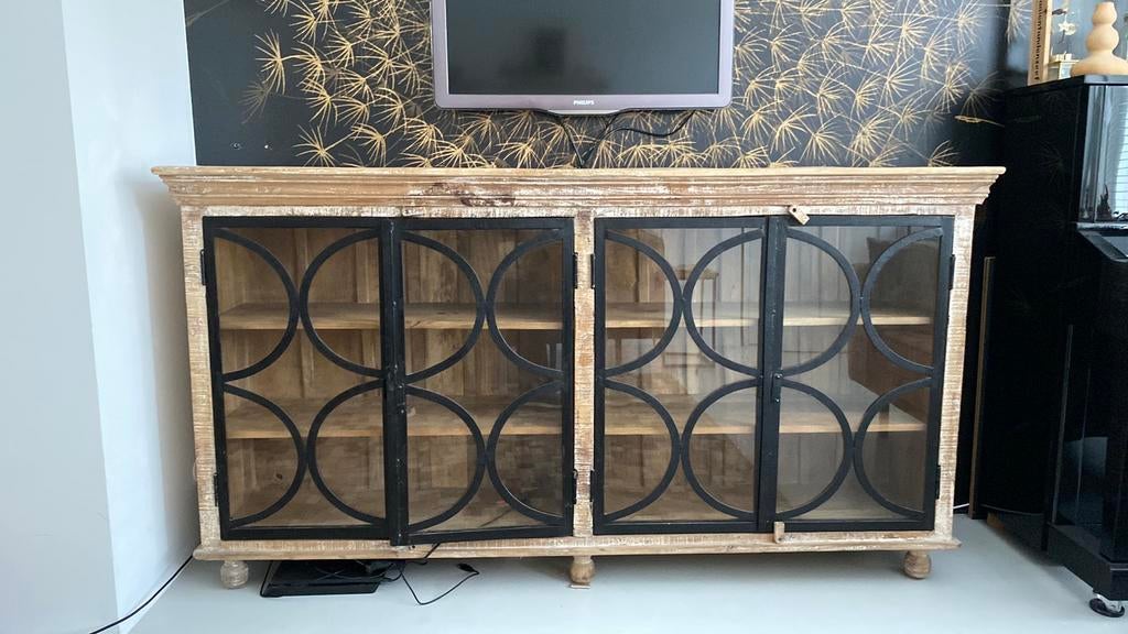 Vintage kast met zwart ijzer en hout, Ophalen, Glas, 150 tot 200 cm, 25 tot 50 cm
