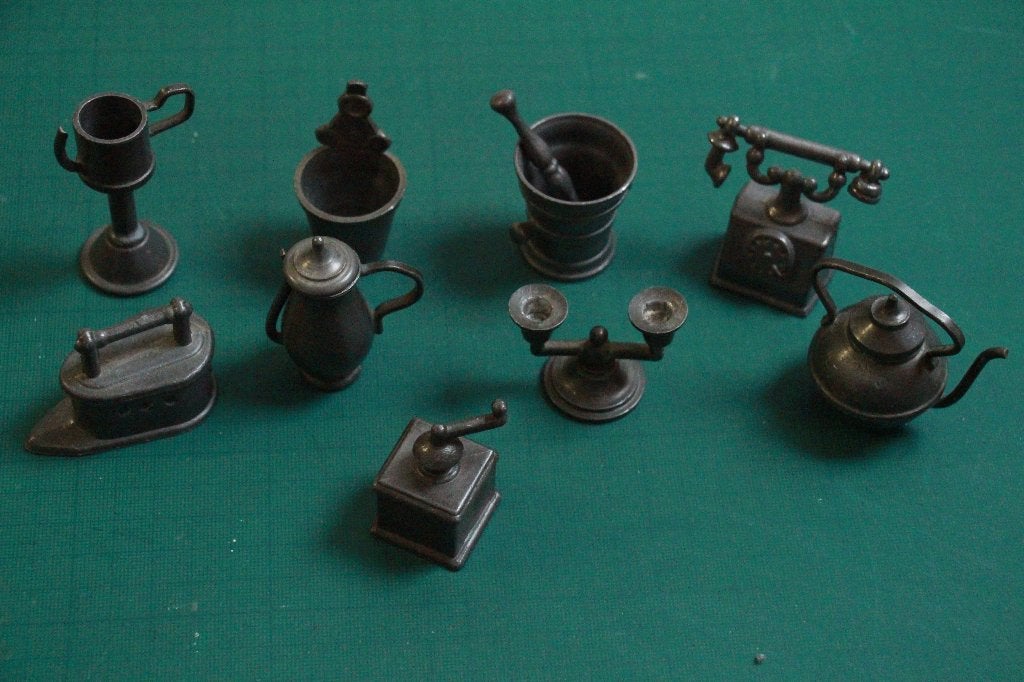 Tinnen miniaturen voor een letterbak, Verzenden