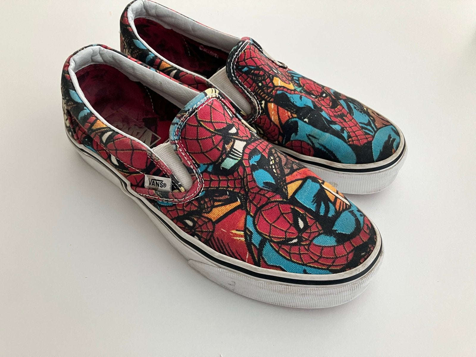 Vans Spiderman Collectorsitem maat 38, Ophalen of Verzenden, Gedragen, Rood, Sneakers of Gympen