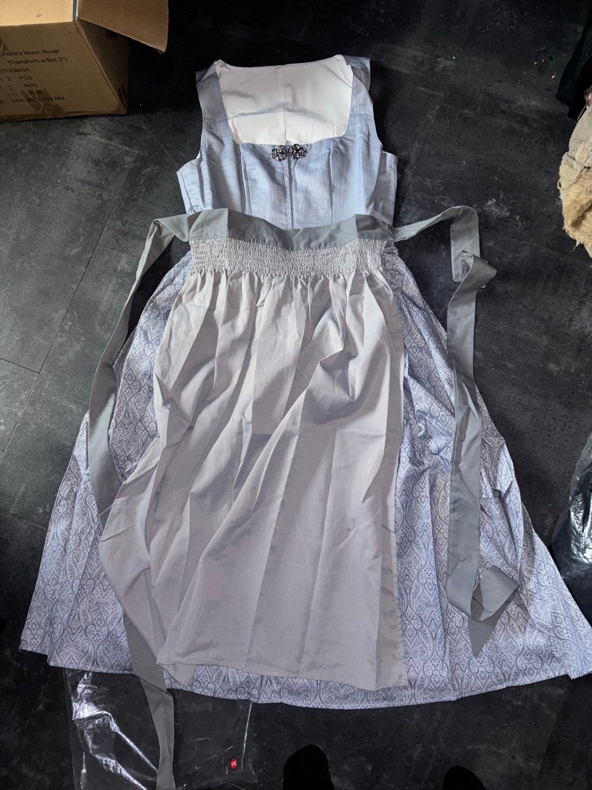 Nieuwe Dirndl jurk Maat S oktoberfest, Ophalen of Verzenden, Nieuw, Maat 36 (S), Carnaval