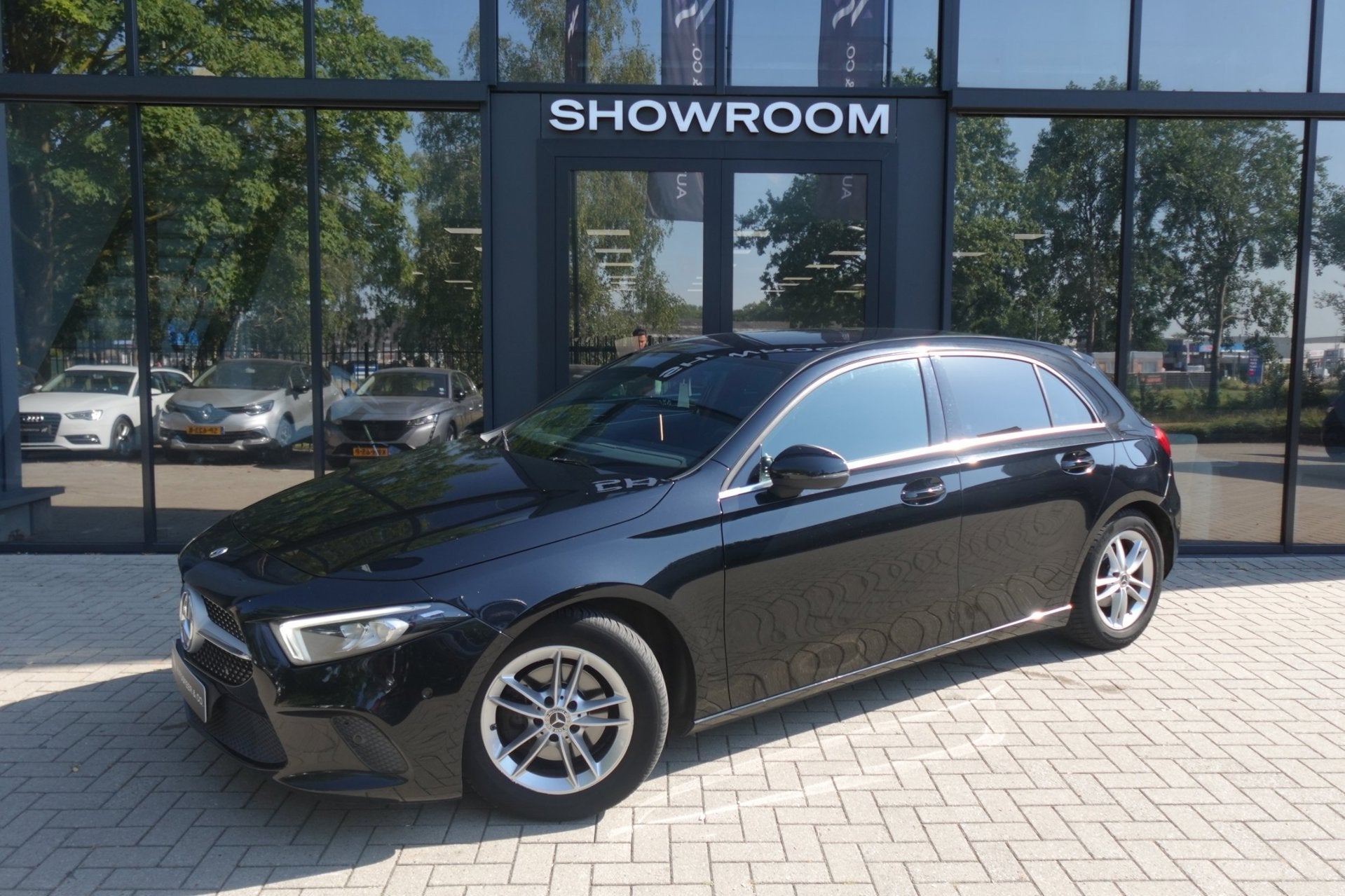 Mercedes-Benz A-klasse 180 d Business Solution Limited NAVI, Auto's, 1345 kg, Gebruikt, Zwart, 4 cilinders