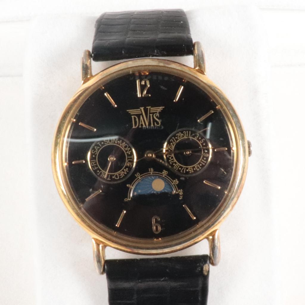 Davis Horloge 33MM GoudKleurig - Nette Staat, Flex Ltd., Gebruikt, https://flex.com/contact-us, Nobelstraat 10, 5807 GA Oostrum LB, Limburg, Nederland
