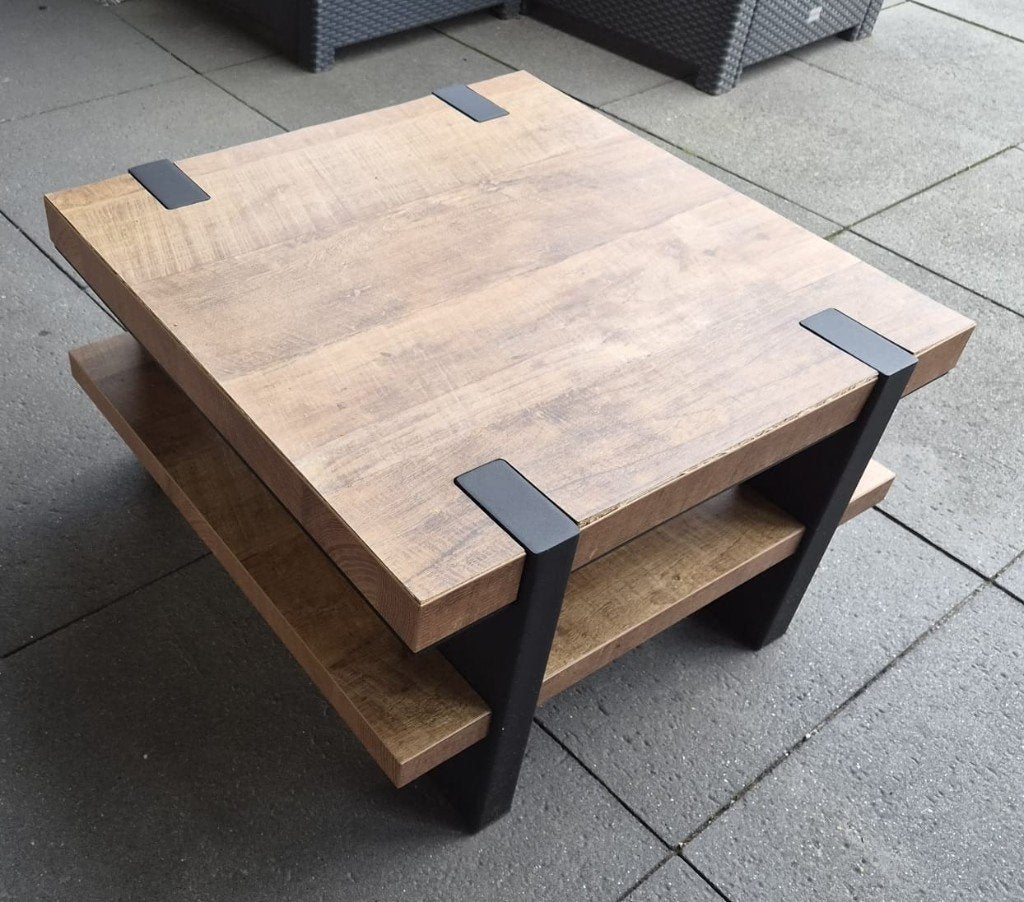 Salontafel (Industrieel) met waterschade., Ophalen, Industriele look, 50 tot 100 cm, Vierkant