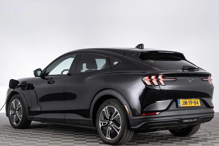 Ford Mustang Mach-E RWD 75 kWh | B&O | LEDER | € 32.490,00, Automaat, Gebruikt, 1 kg, Leder