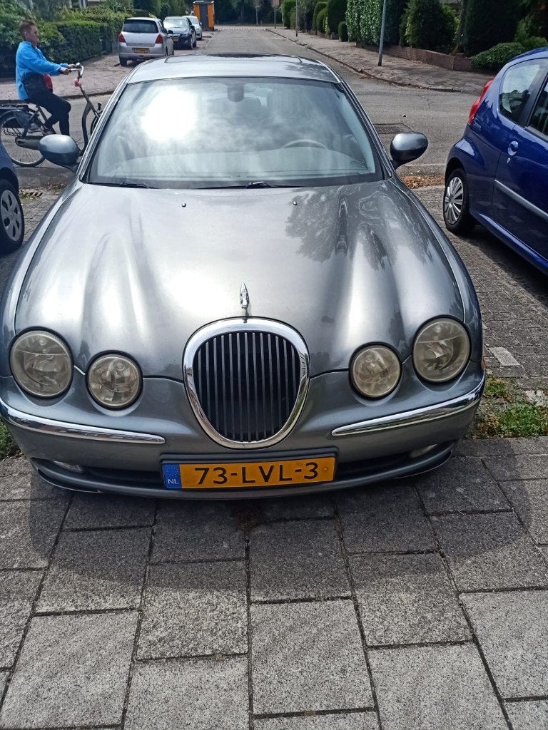 Jaguar X200 2002 Grijs, Auto's, Automaat, Dealer onderhouden, 1850 kg, Leder