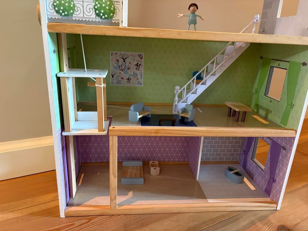 Gebruikt poppenhuis, incompleet, klein prijsje, Kinderen en Baby's, Speelgoed | Poppenhuizen, Ophalen, Gebruikt, Poppenhuis