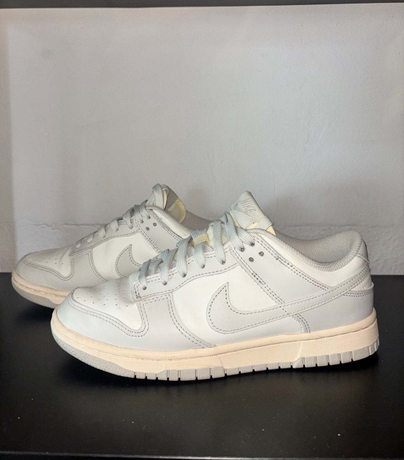 Nike Dunk Low Sneakers - Maat 38, Ophalen of Verzenden, Gedragen, Grijs, Sneakers of Gympen