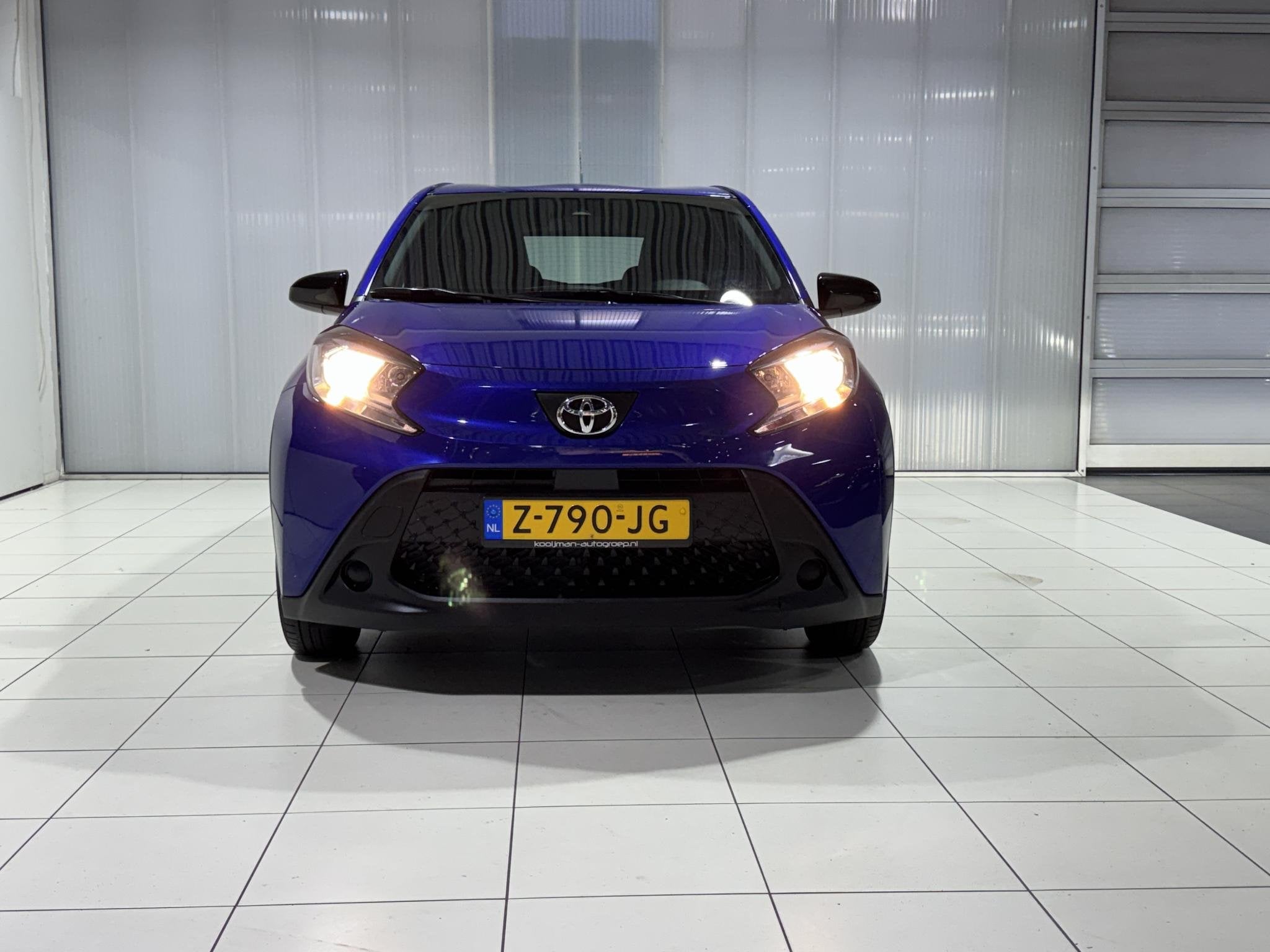 Toyota Aygo X 1.0 VVT-i S-CVT Play Automaat , Applecarplay/a, Dealer onderhouden, Gebruikt, Origineel Nederlands, 3 cilinders