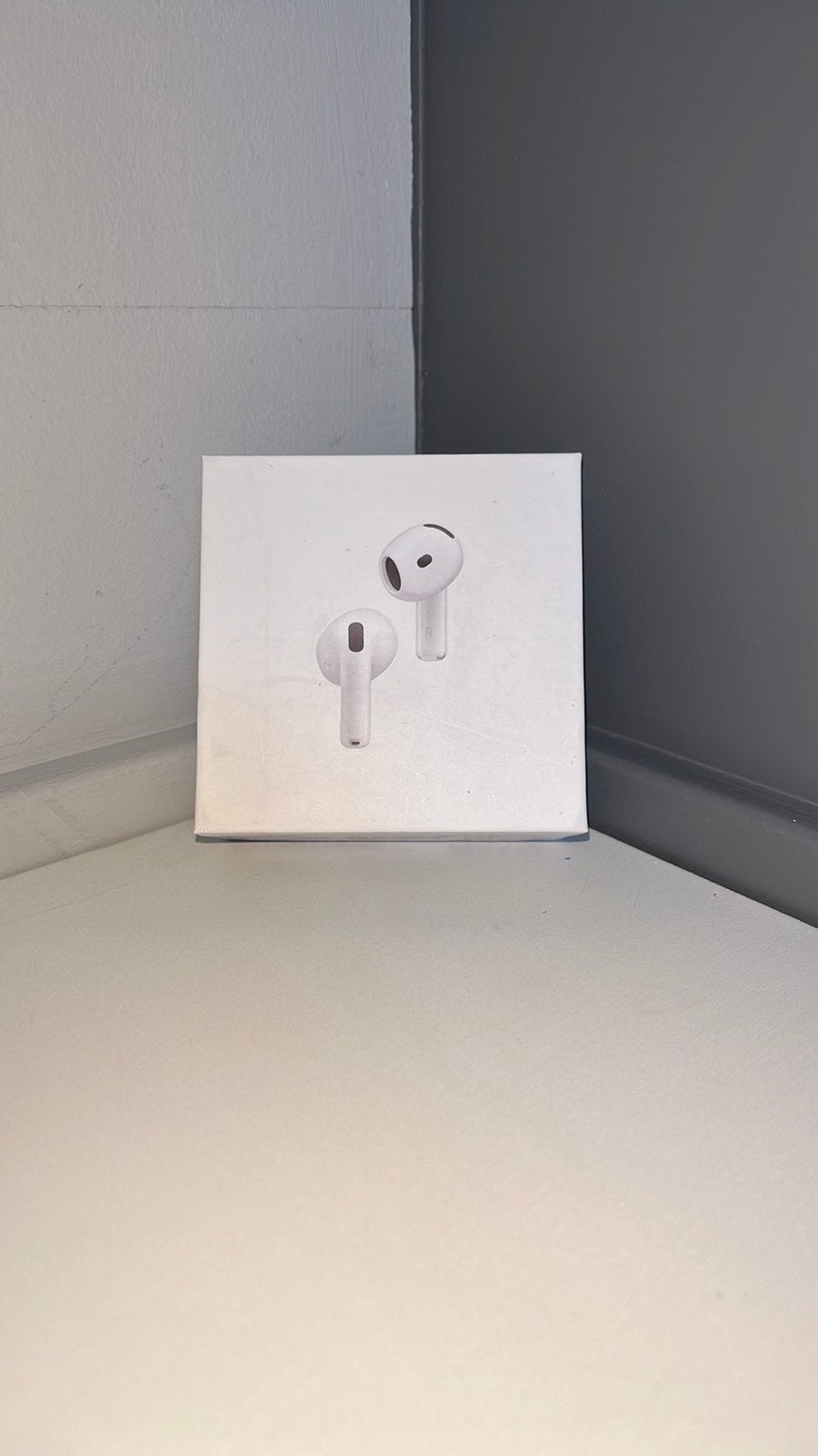 Airpods 4, Telecommunicatie, Mobiele telefoons | Oordopjes, Verzenden, Zo goed als nieuw, In oorschelp (earbud)