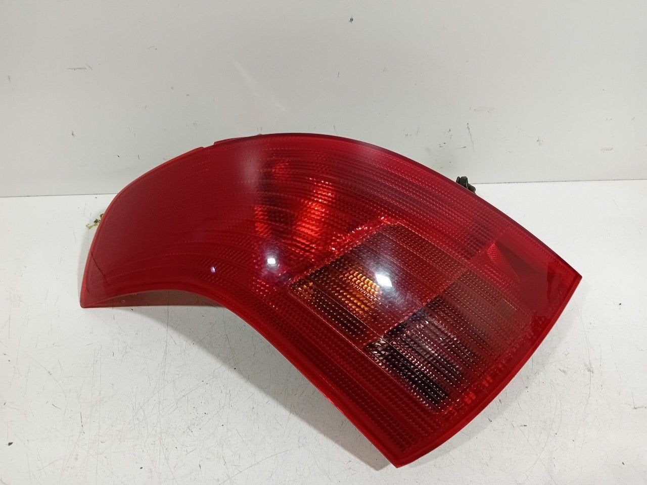 Achterlicht links buiten Suzuki Swift, Auto-onderdelen, Verlichting, Onderdelen@venauto.nl, Van der Ven Autorecycling B.V., Gebruikt