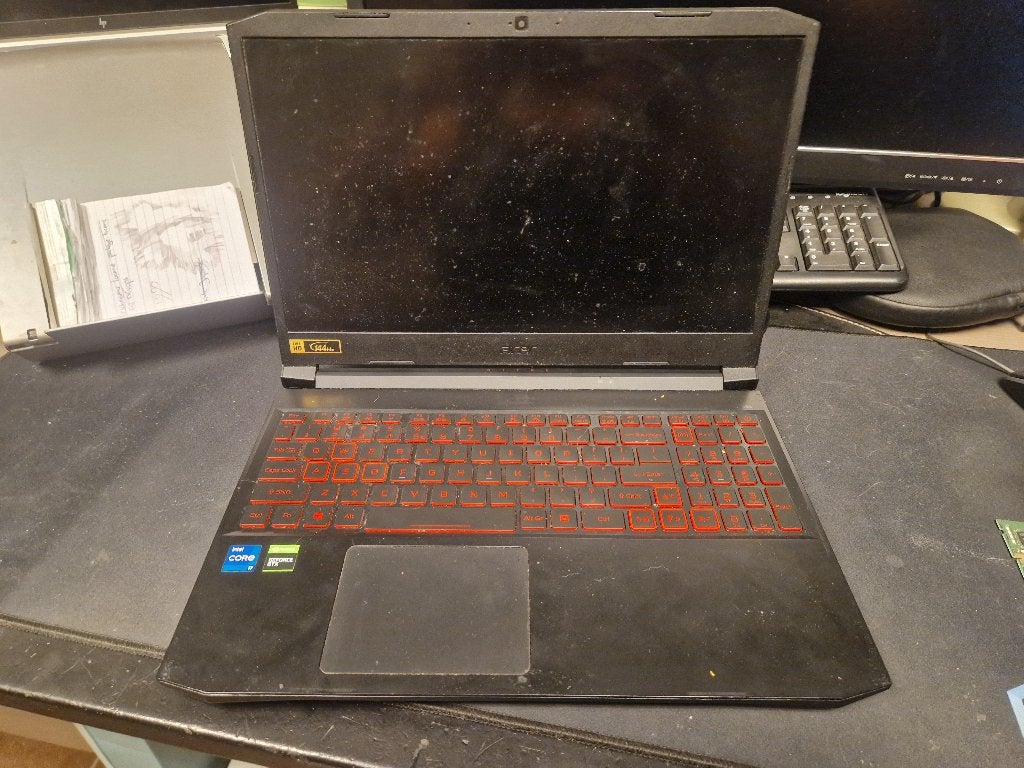 Game-laptop Acer Nitro 5 AN515-55 DEFECT, Computers en Software, Windows Laptops, Met videokaart, 2 tot 3 Ghz, Geen, Geen