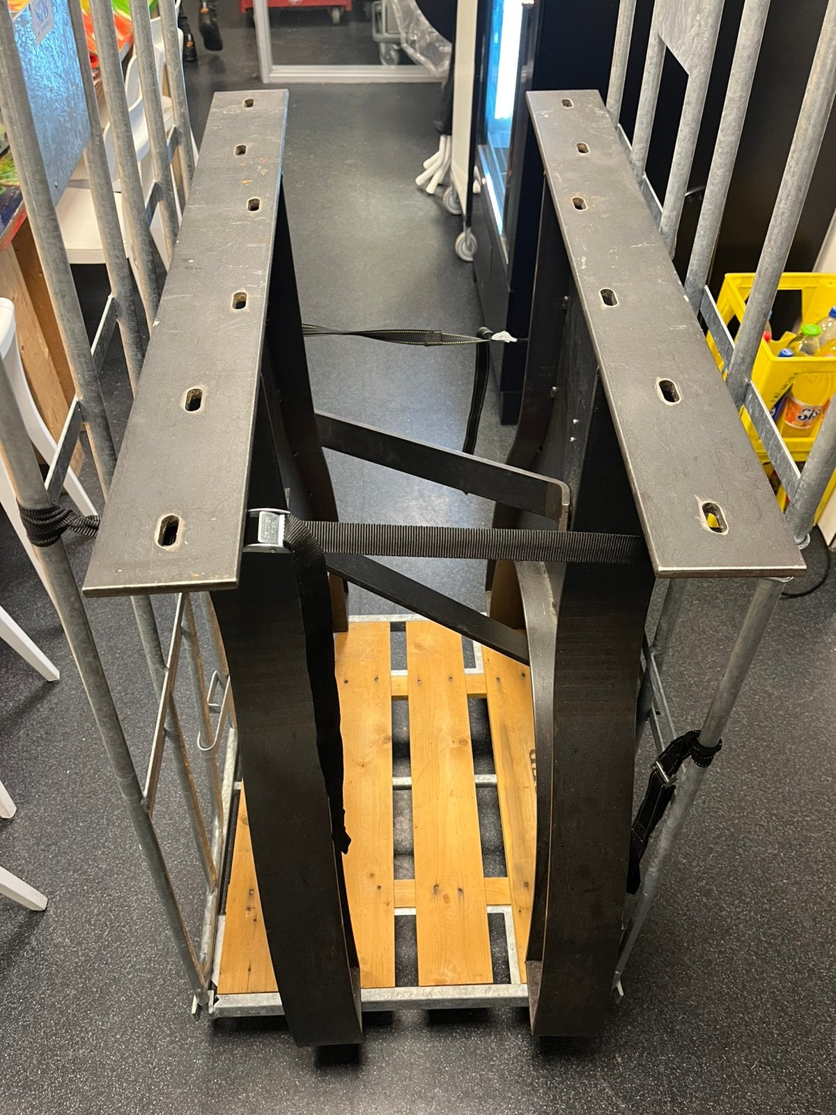 2 Massieve tafelpoten voor een bartafel 105 bij 90 cm, Ophalen, Tafelpoot, Gebruikt, 100 tot 150 cm