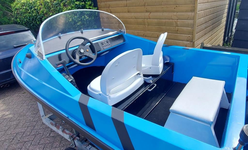 Toerbootje 4 meter met Mariner 9.9pk fourstroke., Ophalen