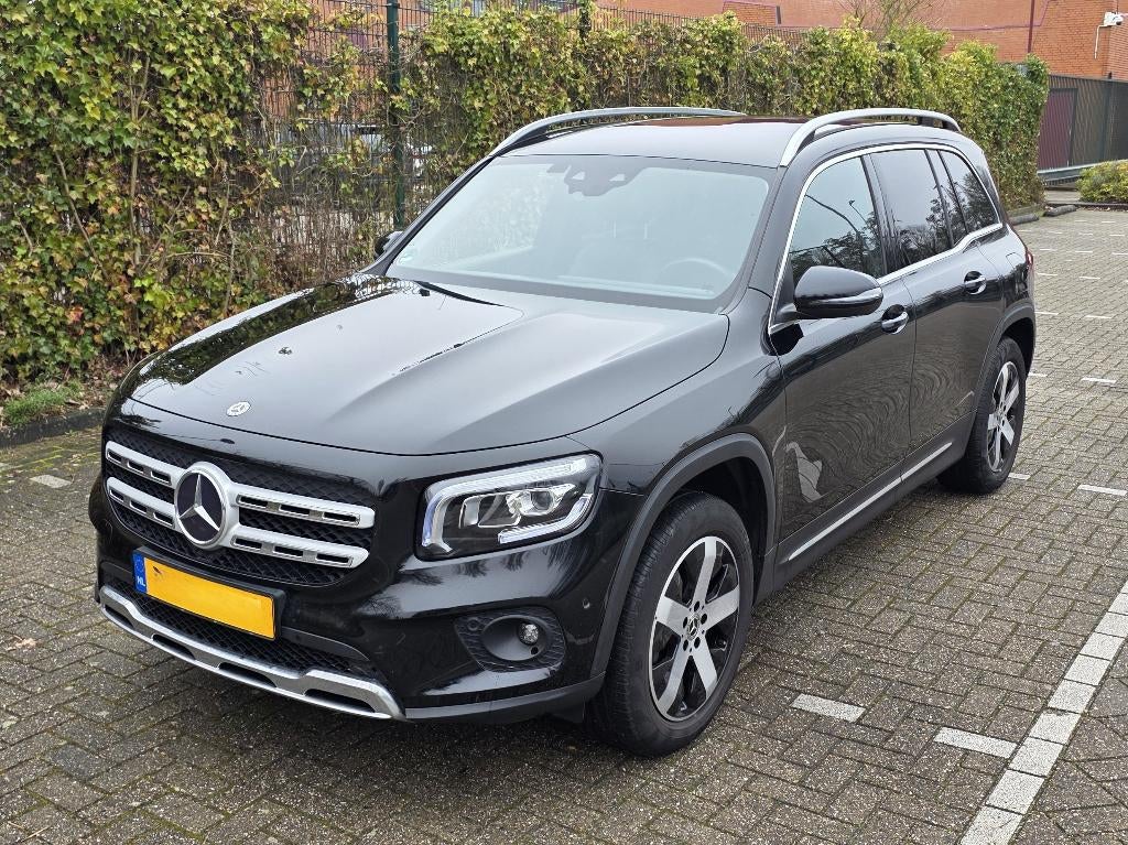 Mercedes GLB 200 7-Seater+AMG+Dashcam+Treakhaak+veel estra's, Auto's, Mercedes-Benz, 4 cilinders, 7 stoelen, 14 km/l, 1455 kg