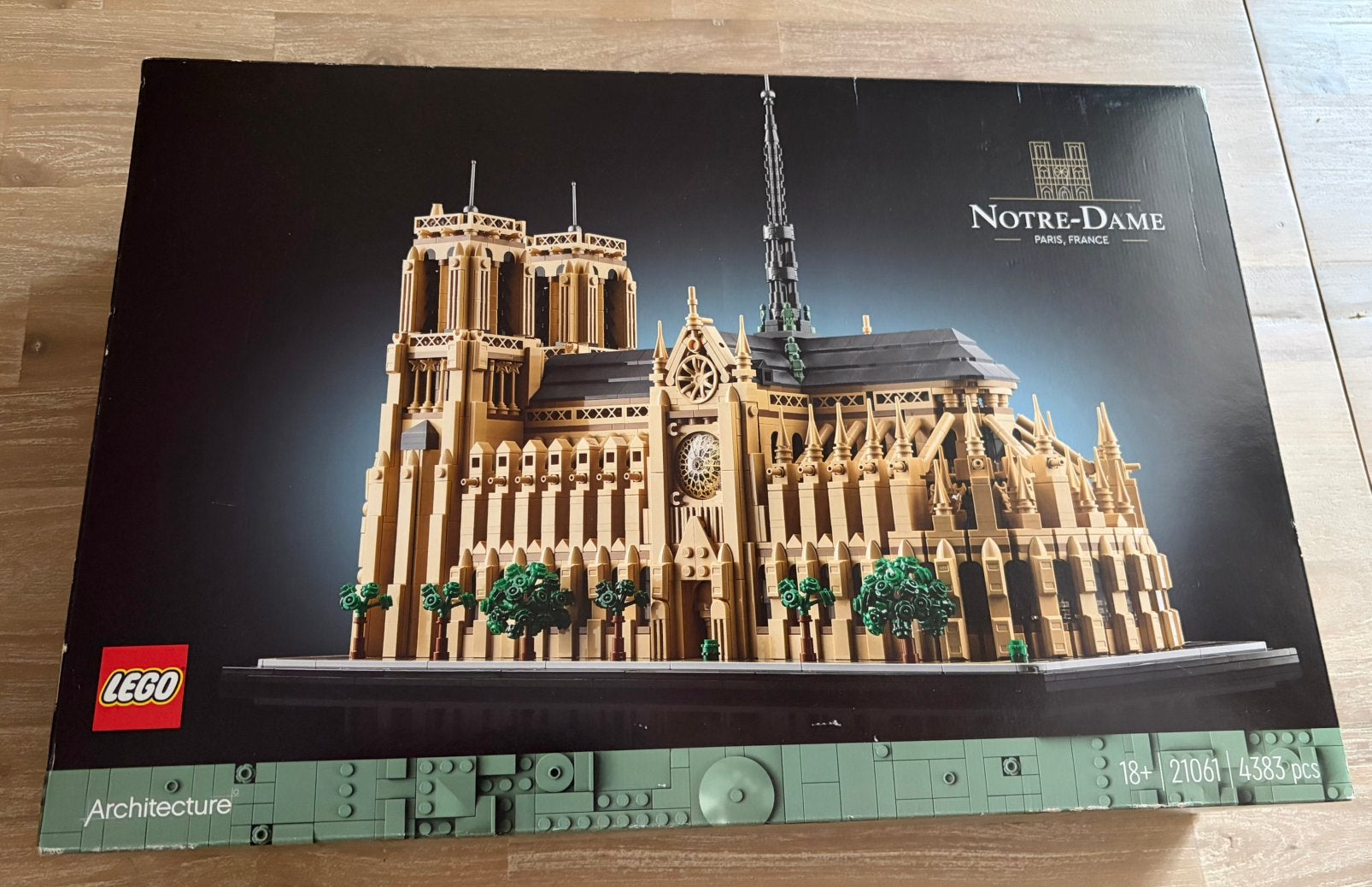 Lego Notre Dame 21061, nieuw., Ophalen of Verzenden, Zo goed als nieuw