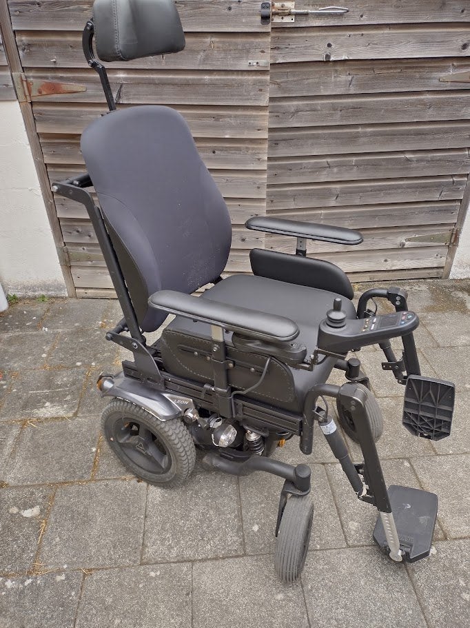 Leon Karma, Diversen, Rolstoelen, Gebruikt, Elektrische rolstoel, Ophalen