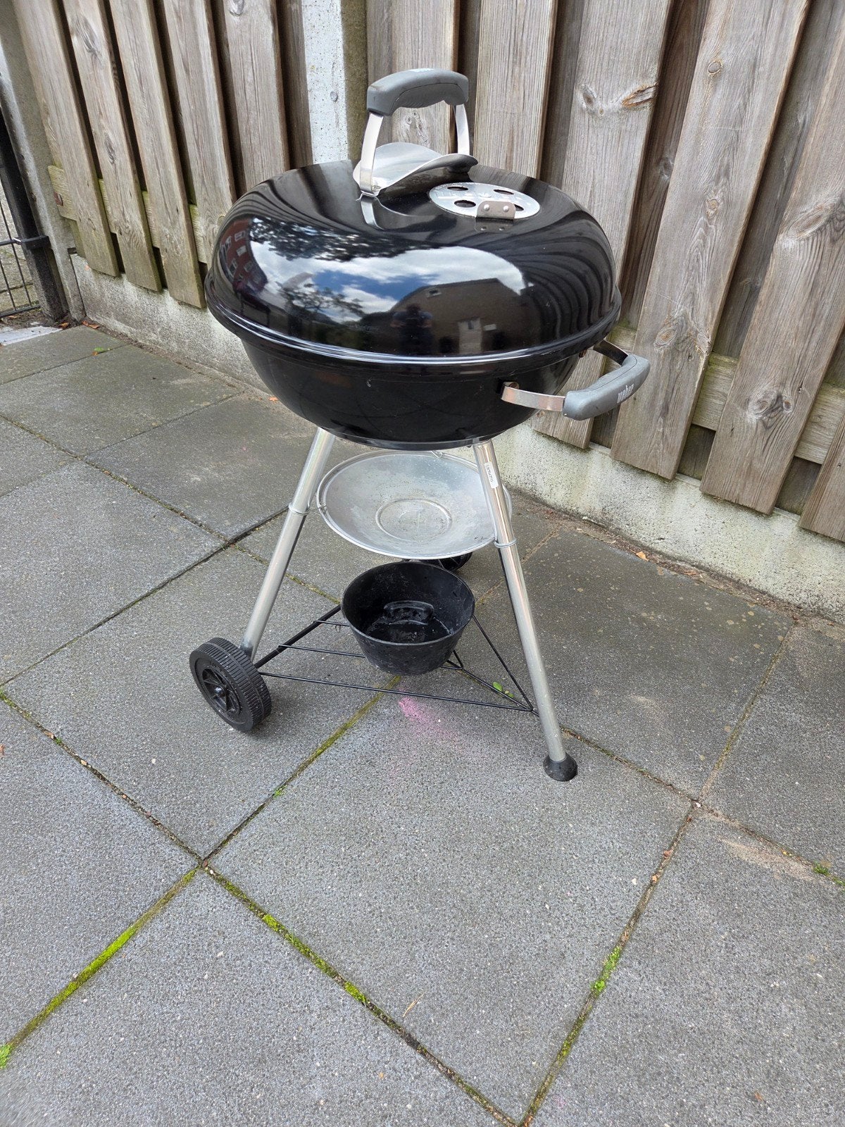 Weber Compact Kettle BBQ 47 cm, Tuin en Terras, Houtskoolbarbecues, Ophalen of Verzenden
