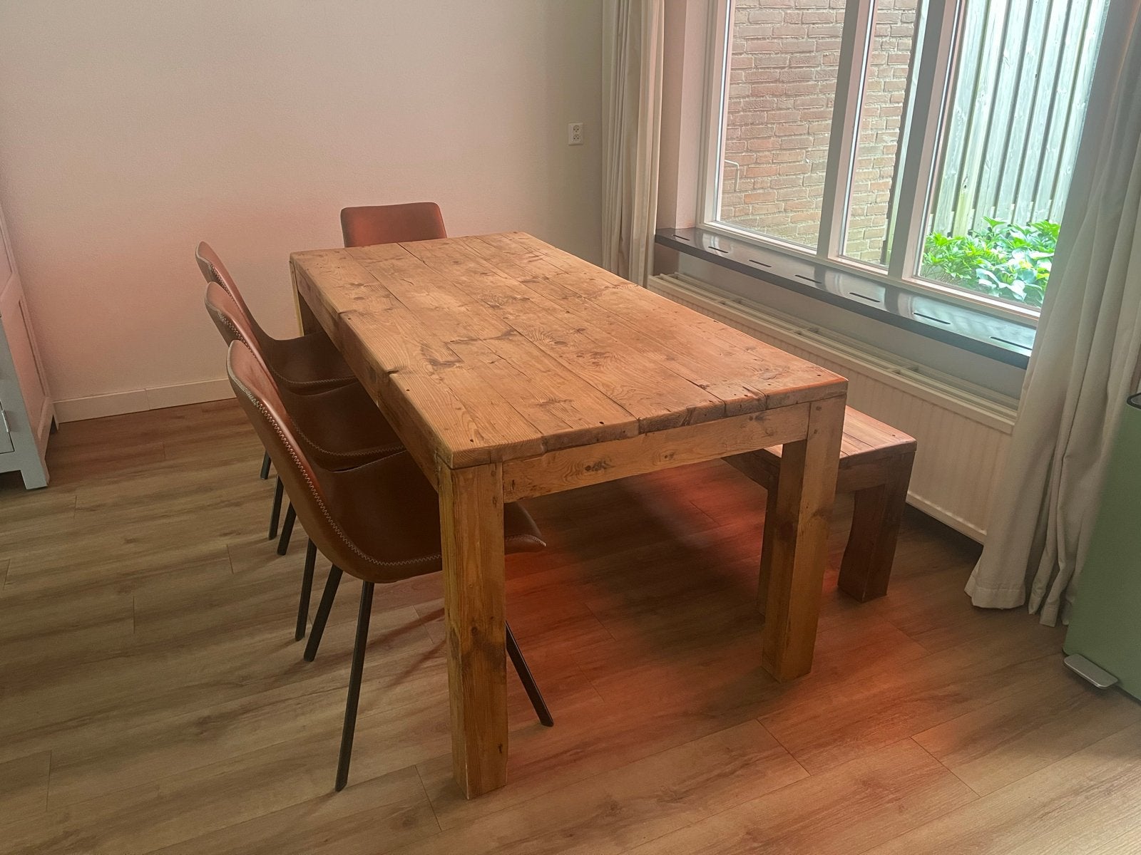 Robuuste houten eettafel met bankje en stoelen, Huis en Inrichting, Ophalen, Gebruikt, 50 tot 100 cm, Vijf personen of meer