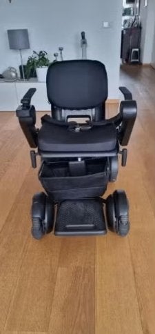 Whill C2 elec. rolstoel, kleine draaicirkel, draait om as, Ophalen, Inklapbaar, Zo goed als nieuw, Elektrische rolstoel