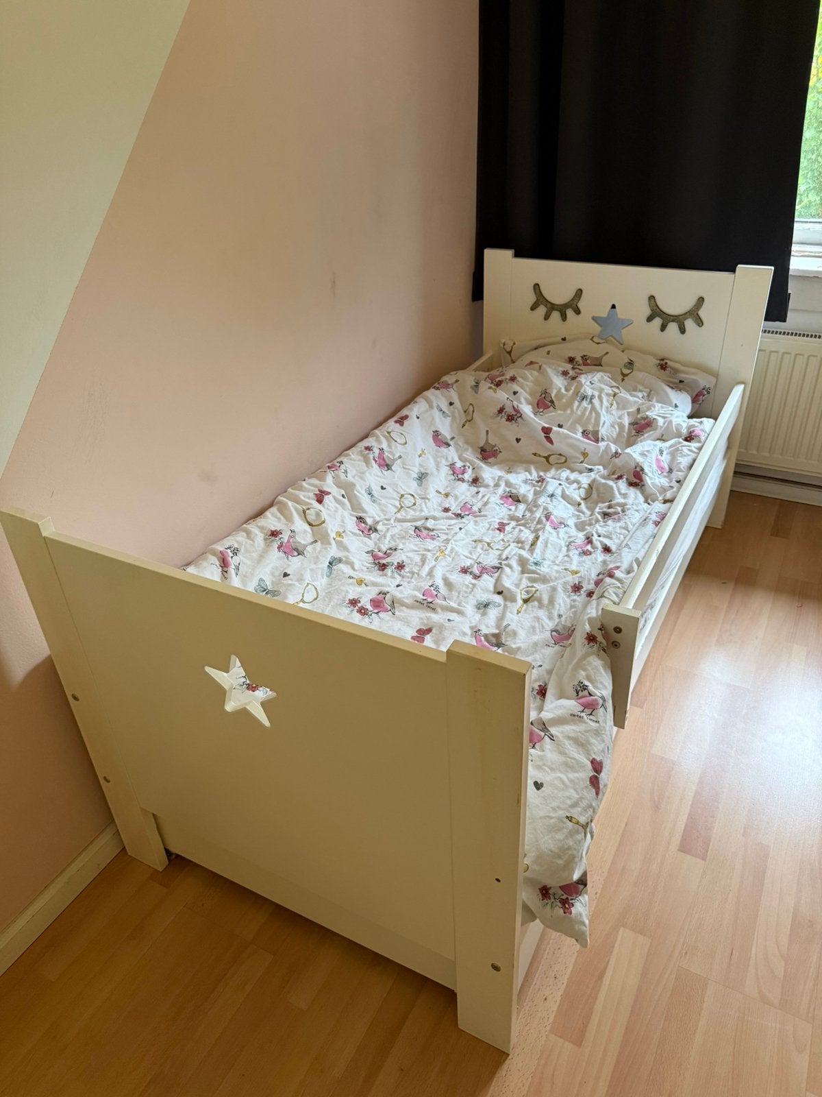 Petit Amélie kinderbed incl. dekbed & 4 dekbedovertrekken, Ophalen, Gebruikt, 140 tot 160 cm, 70 tot 85 cm