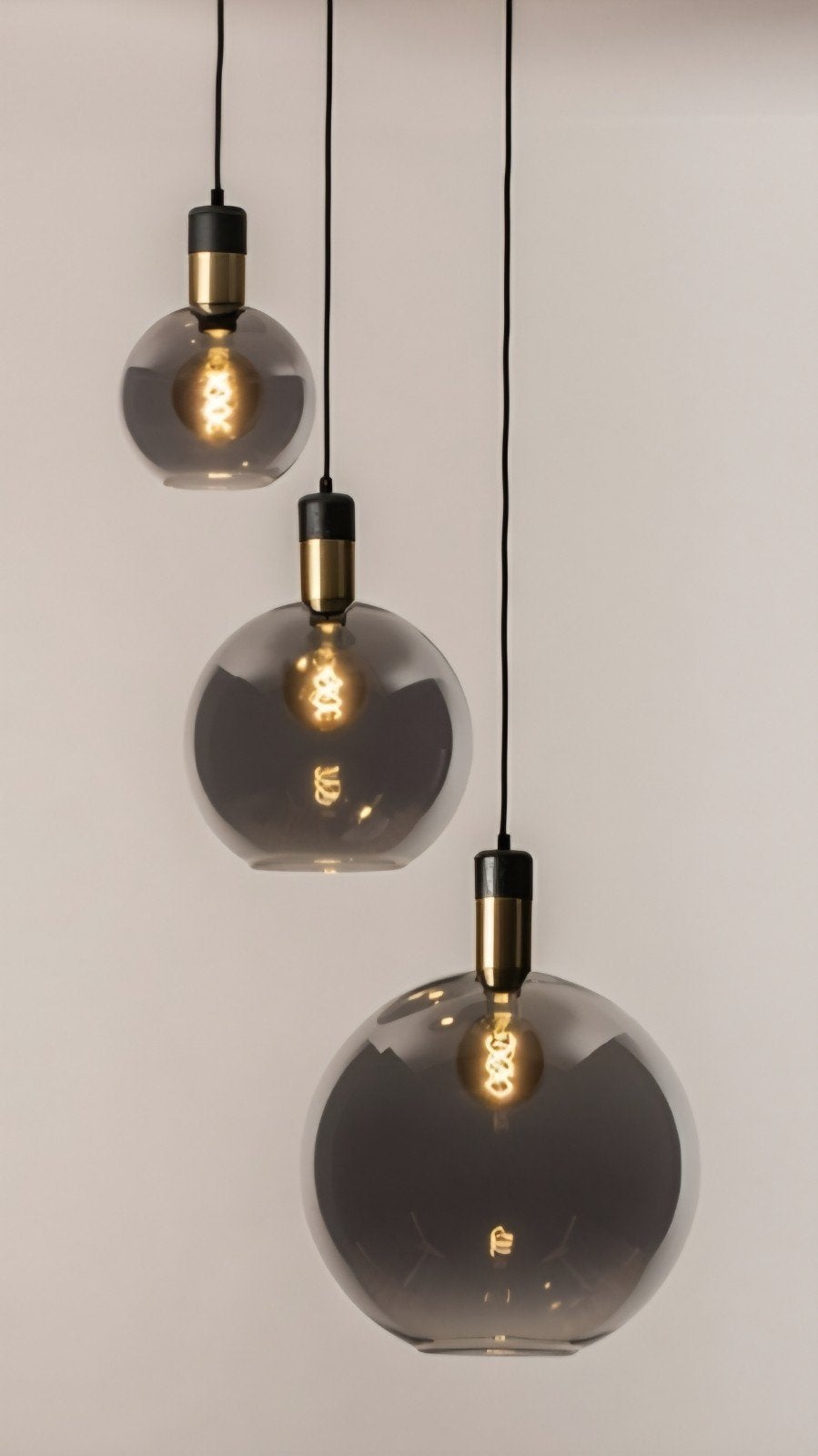 Hanglamp met 3 bollen van smoke glass, Ophalen of Verzenden