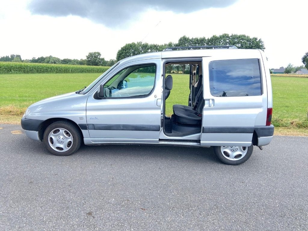 Peugeot Partner 1.6 16V Combispace 5 persoons, Voorwielaandrijving, 1160 kg, Stof, 4 cilinders