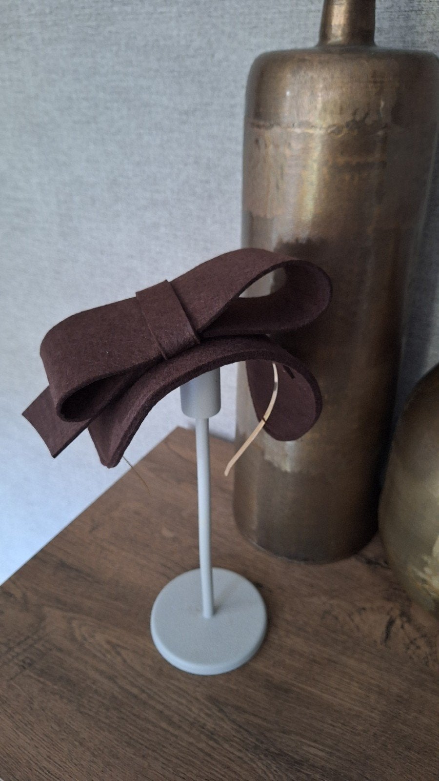 Bruine fascinator met strik, Hoed, Nieuw, Onbekend, One size fits all