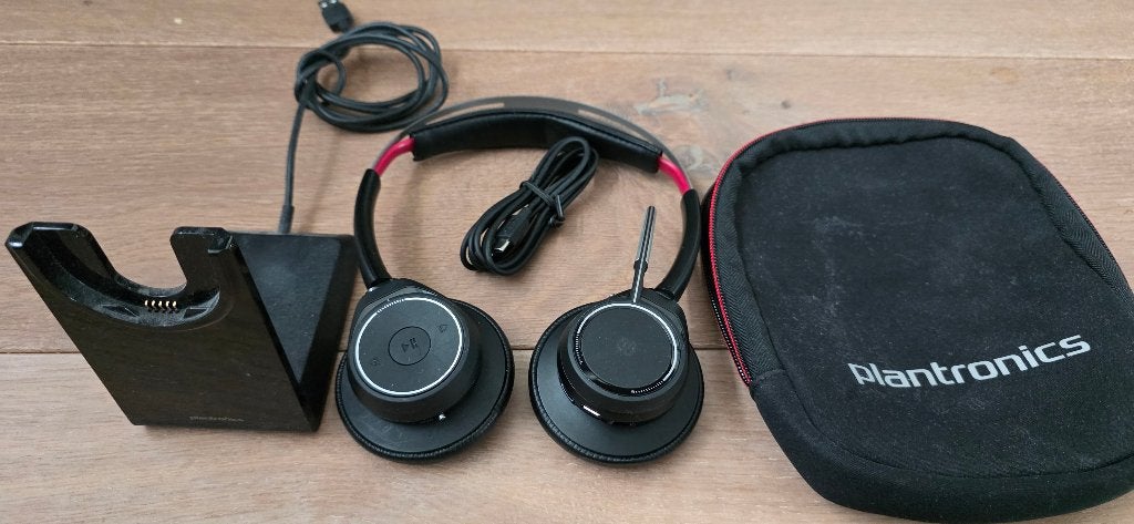 Voyager Focus UC B825 AHK8 Plantronics, Computers en Software, Headsets, Mute-functie, Nieuw, On-ear, Ophalen of Verzenden