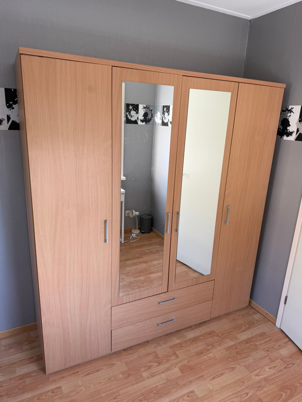 Kledingkast met spiegeldeuren, Overige materialen, 150 tot 200 cm, Modern basic, Zo goed als nieuw
