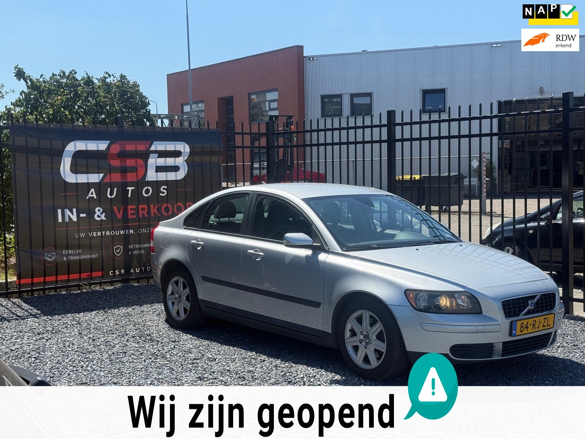 Volvo S40 2.4 Momentum AIRCO!APK!KOOPJE!, Auto's, Volvo, Voorwielaandrijving, Stof, Gebruikt, Zwart