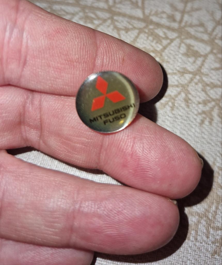 Mitsubishi Fuso Speldje / Pin, Ophalen of Verzenden, Gebruikt, Merk, Speldje of Pin