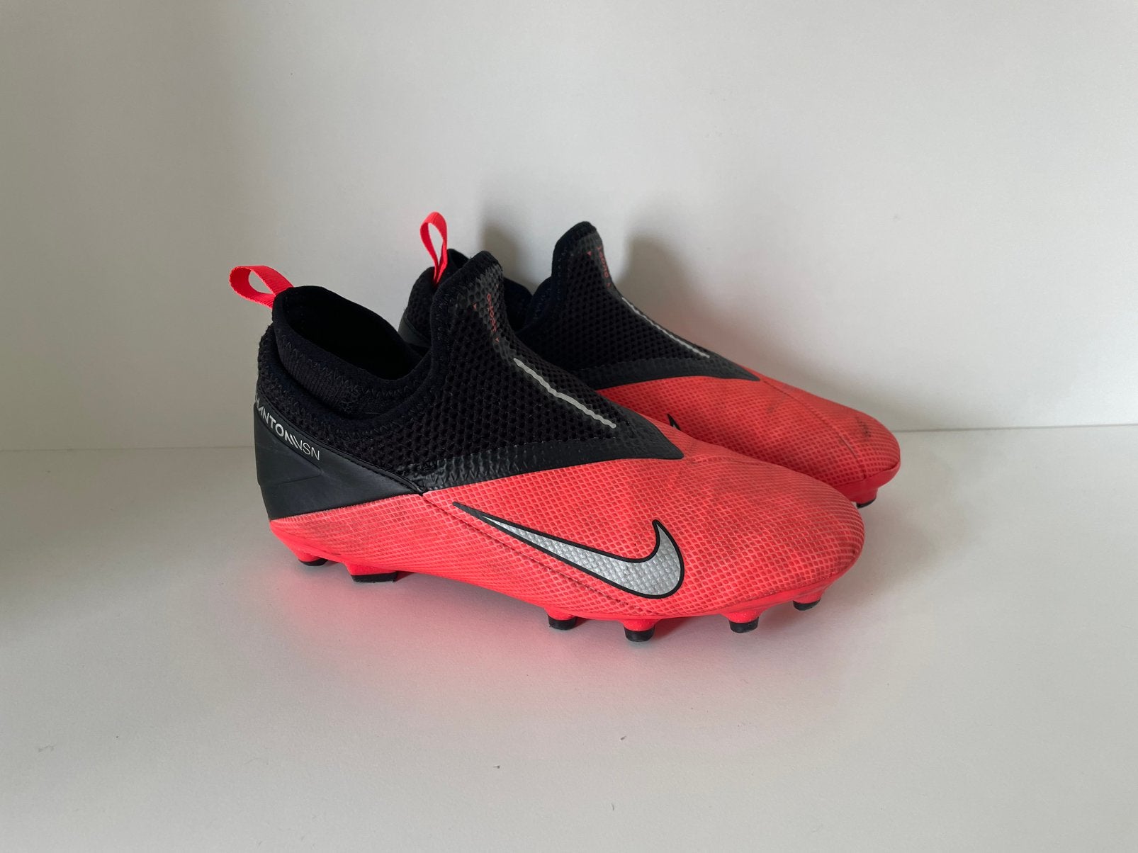 Nike Phantom VSN voetbalschoenen - Maat 35, Gebruikt, Schoenen, Ophalen of Verzenden, Jongen