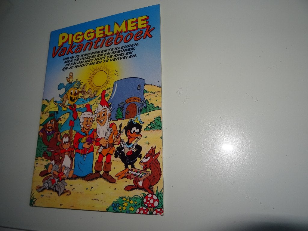 DOEBOEK - VAKANTIEBOEK - PIGGELMEE (Nieuw), Ophalen, Nieuw