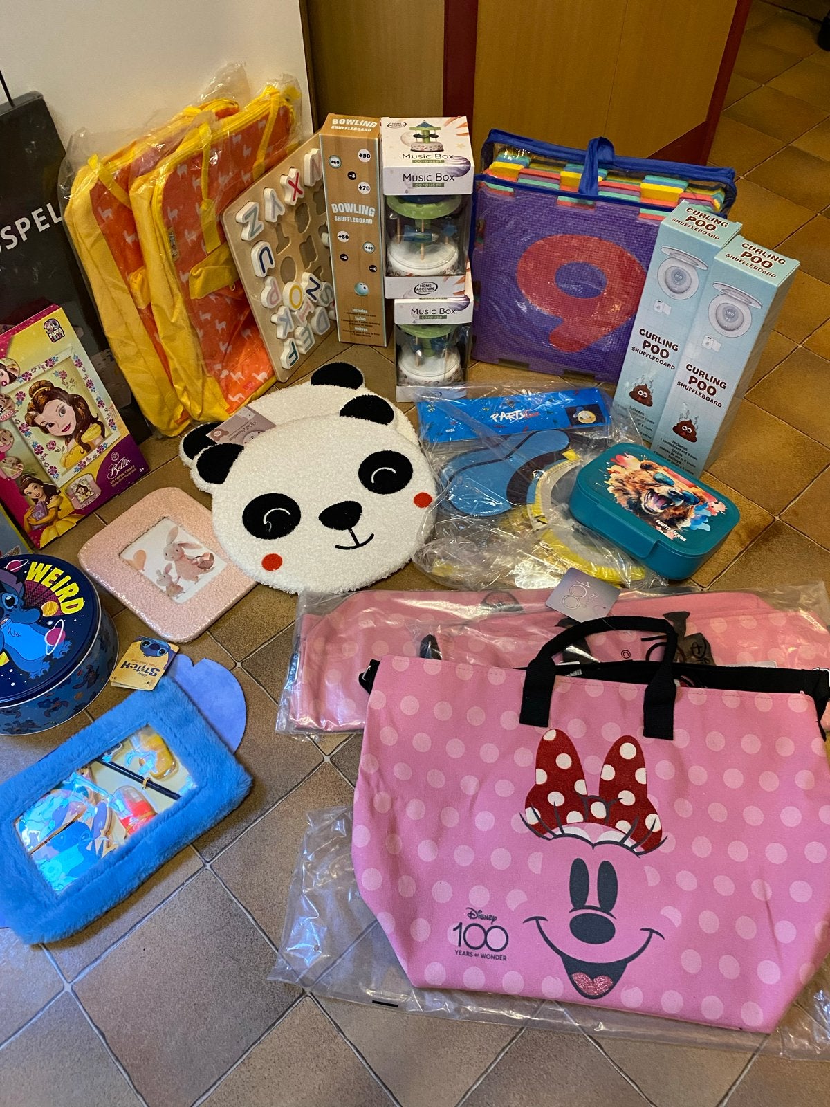 Grote partij nieuw speelgoed en cadeaus) ruim 75 stuks, Ophalen, Nieuw, Jongen of Meisje