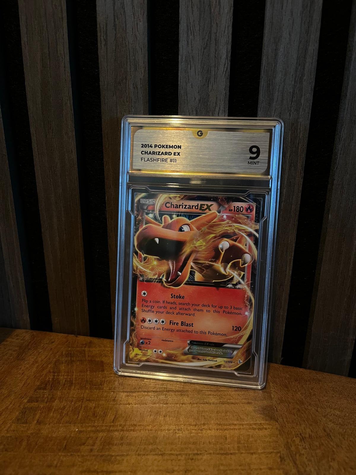 Pokemonkaart charizard ex, Ophalen of Verzenden, Zo goed als nieuw