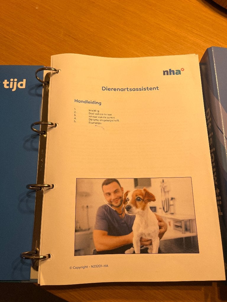 NHA Dierenartsassistent cursusmateriaal, Boeken, NHA, Ophalen of Verzenden, Zo goed als nieuw, MBO