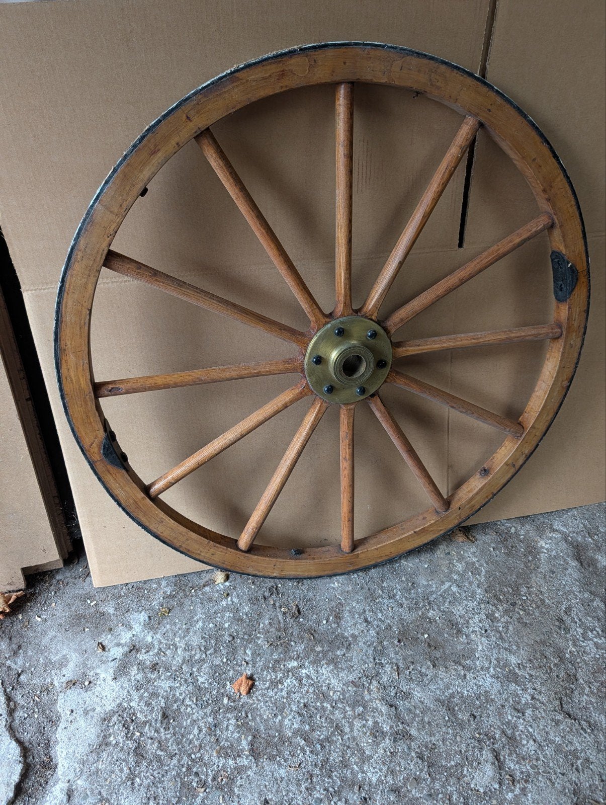 Mooi wagenwiel met messing naaf - diameter 90 cm, Antiek en Kunst, Ophalen