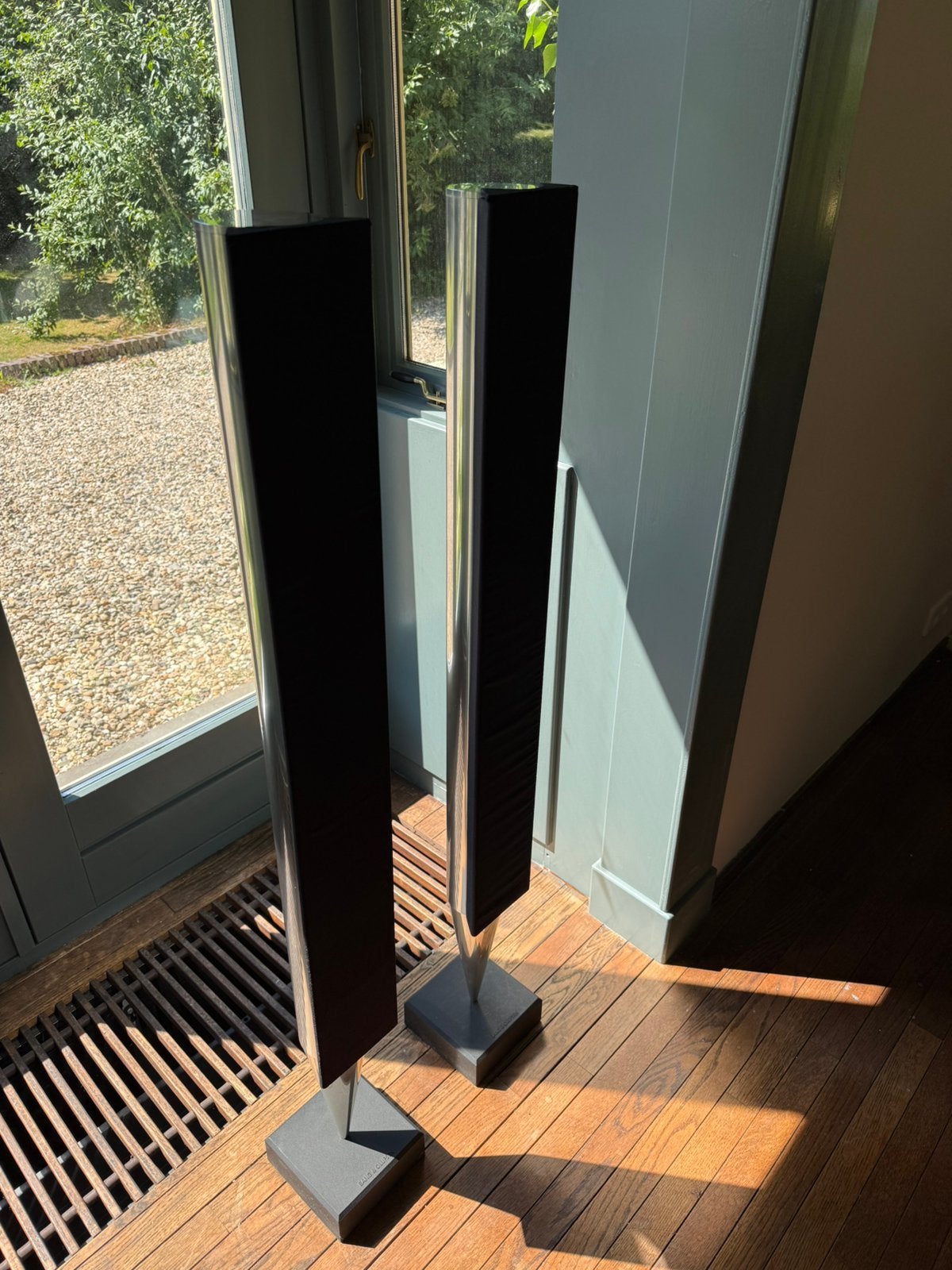 Bang & Olufsen Beolab 8000, Ophalen, Vloerstaande luidspreker, Zo goed als nieuw, 60 tot 120 watt