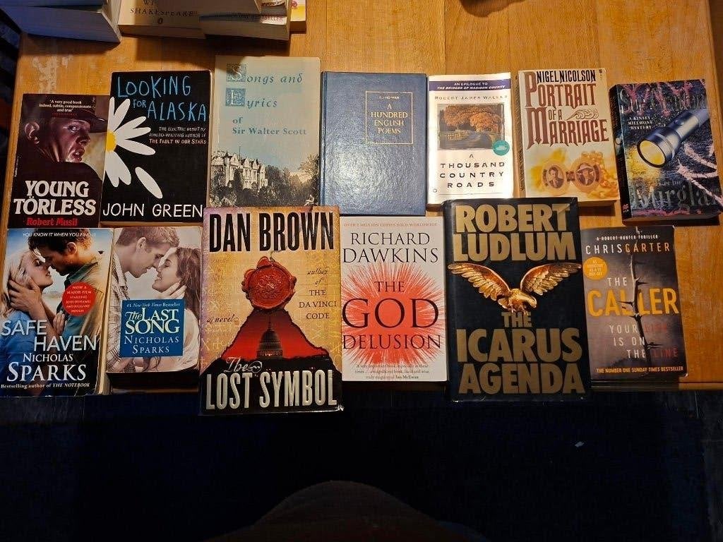 Partij 26 engelstalige  boeken Sue townsend, shakespeare ect, Ophalen of Verzenden, Gelezen, Verschillende onderwerpen