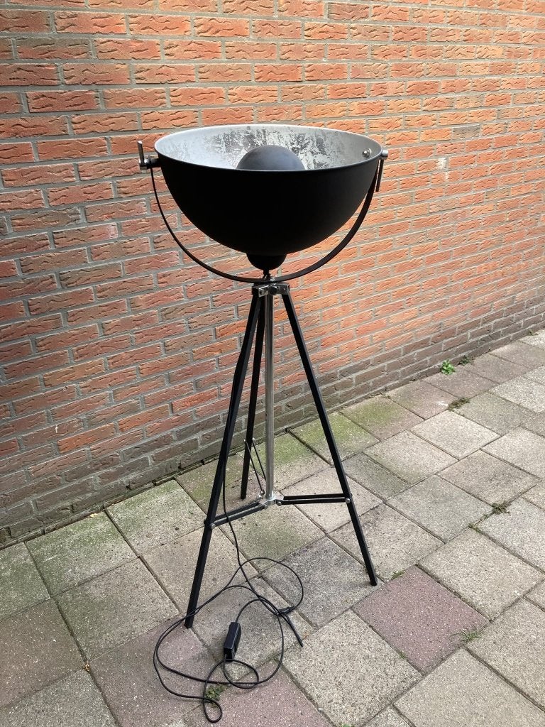 Stoere staande lamp op driepoot - Studio/Industriële stijl, Gebruikt, E27 (groot), Metaal, 150 tot 200 cm